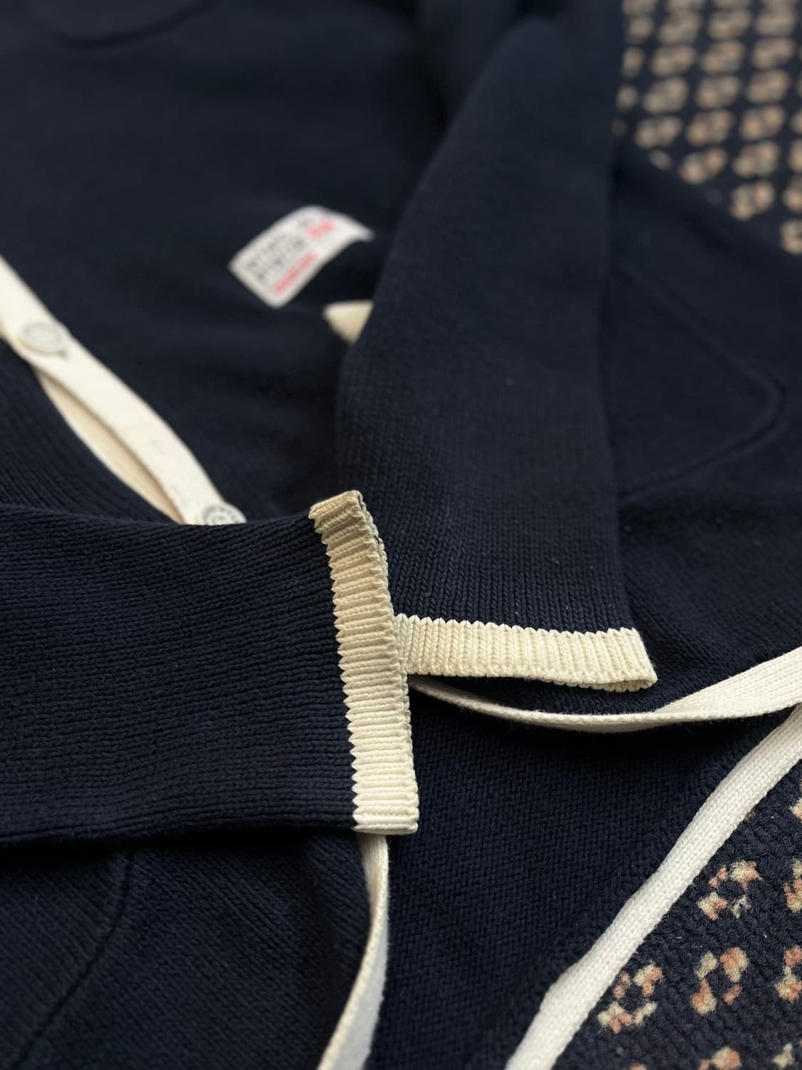 더블탭스 파이핑 가디건 상품이미지3