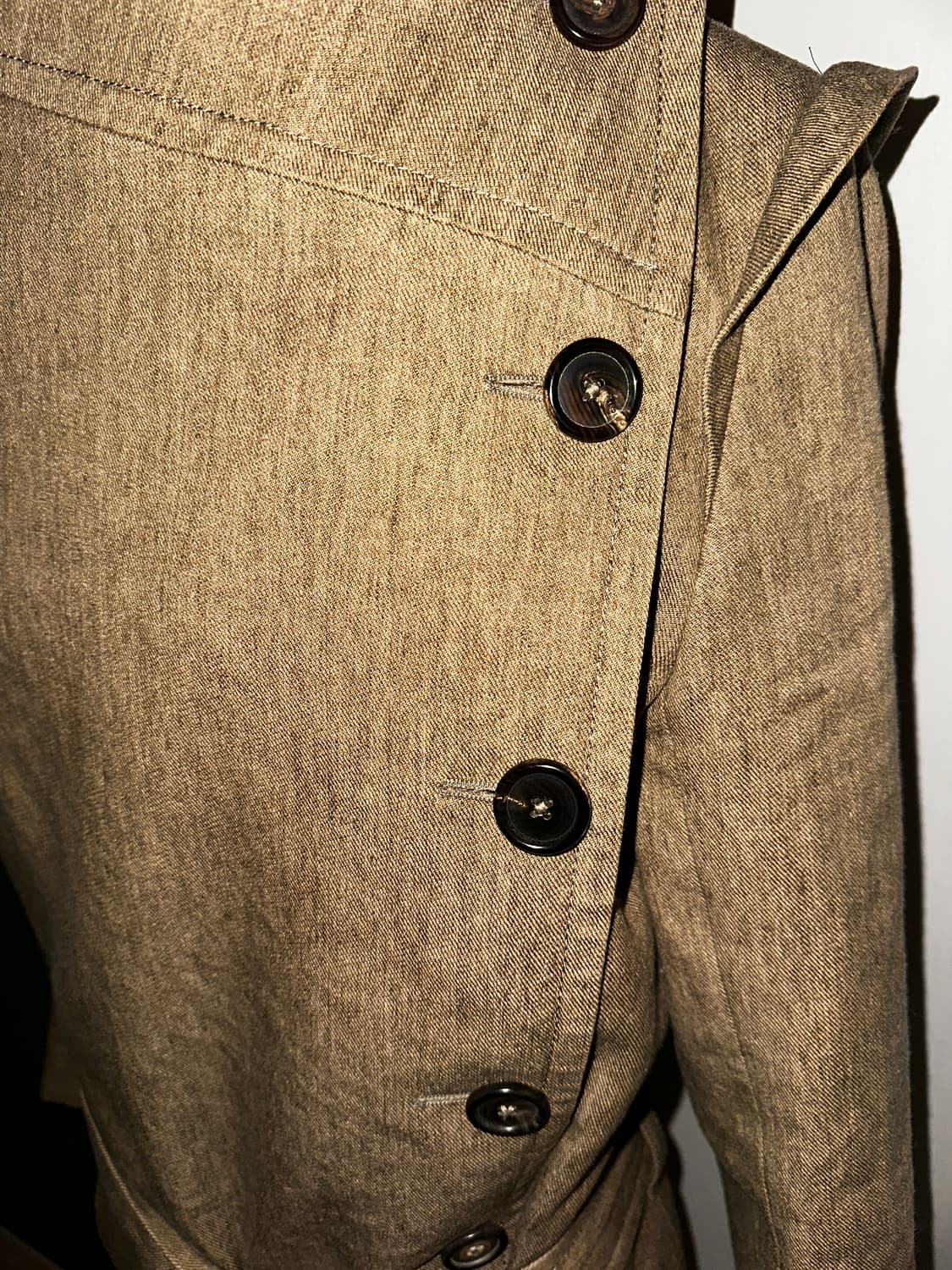 앤드뮐미스터 비대칭 드레이프 랩코트 AW10 쇼피스 상품이미지4