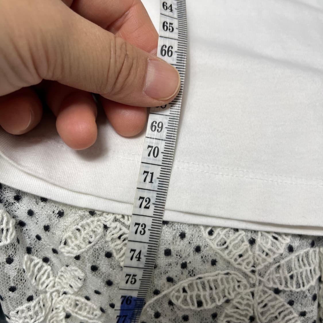 산드로 반팔 티셔츠 화이트 플라워 자수 L 상품이미지7