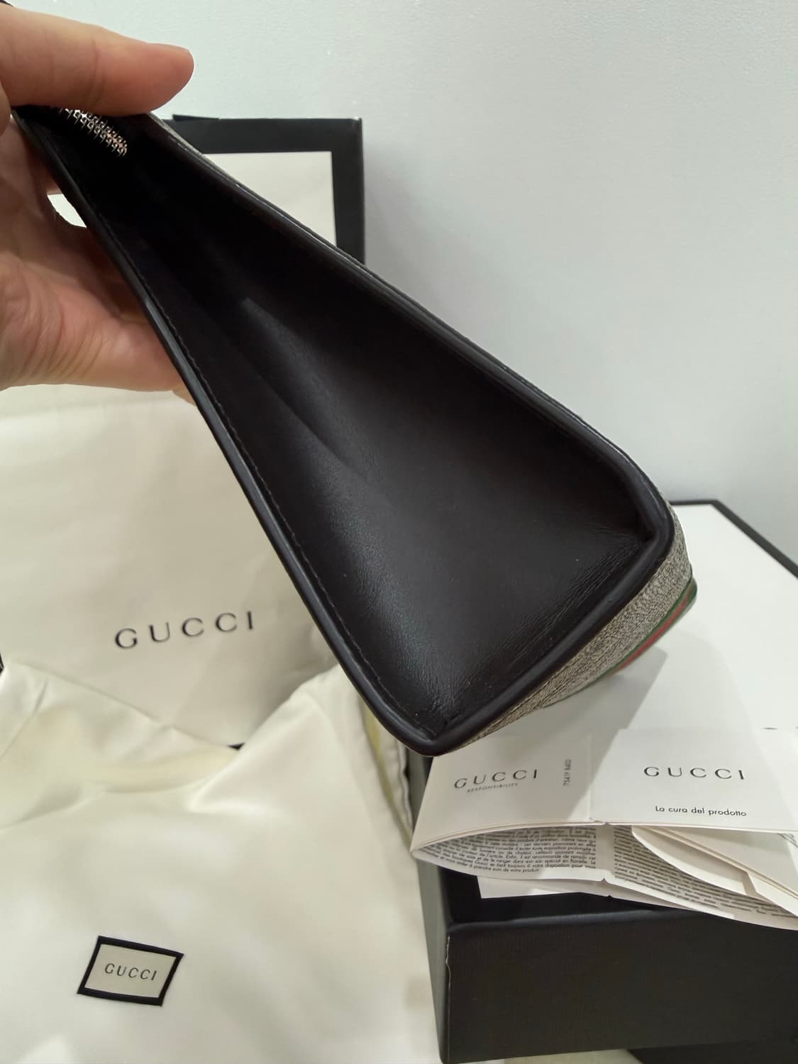 구찌 GG 수프림 웹 클러치 상품이미지4