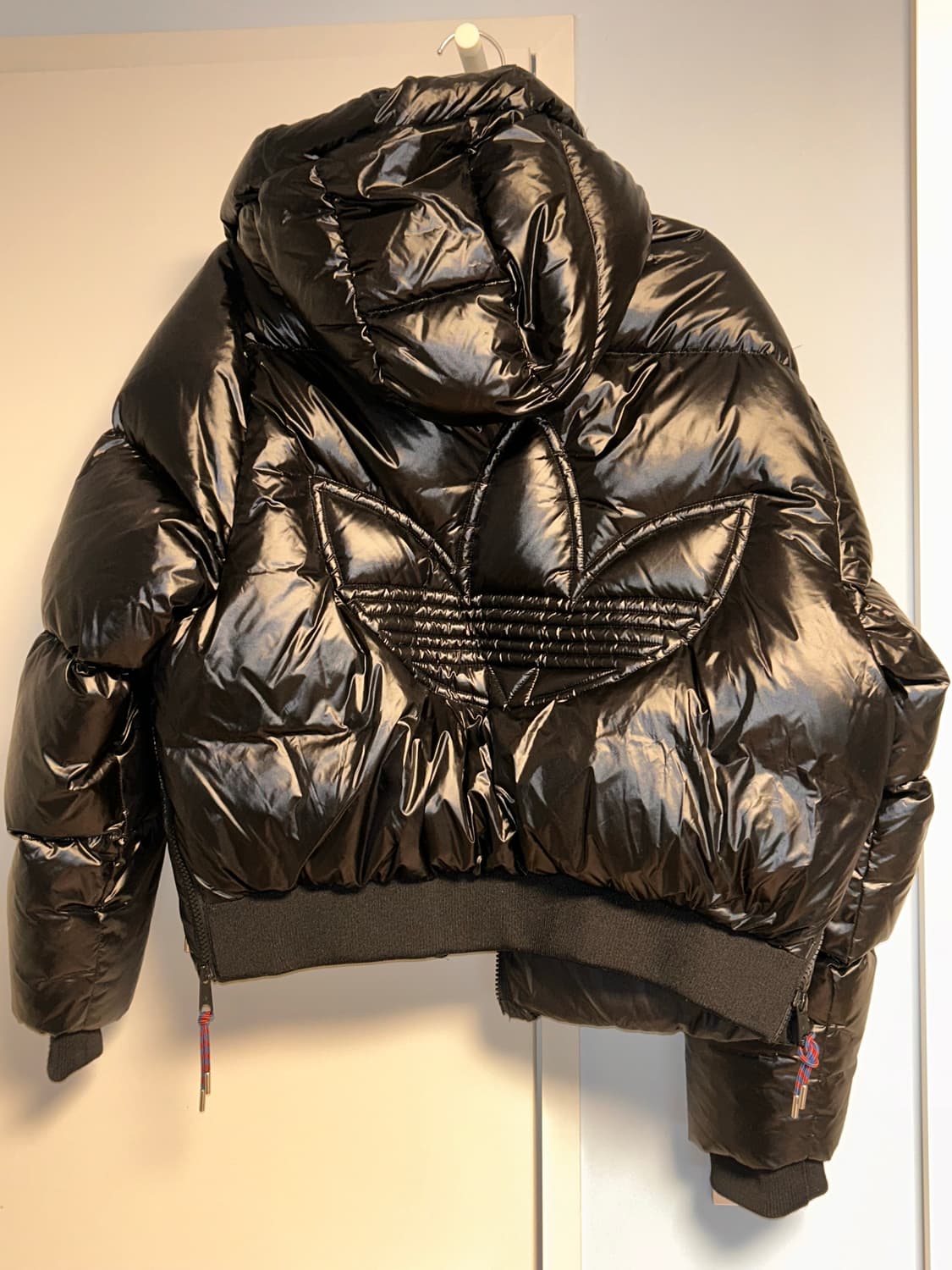 아디다스 숏 프리미엄 퍼퍼 재킷 - 블랙 / IR7120 상품이미지4