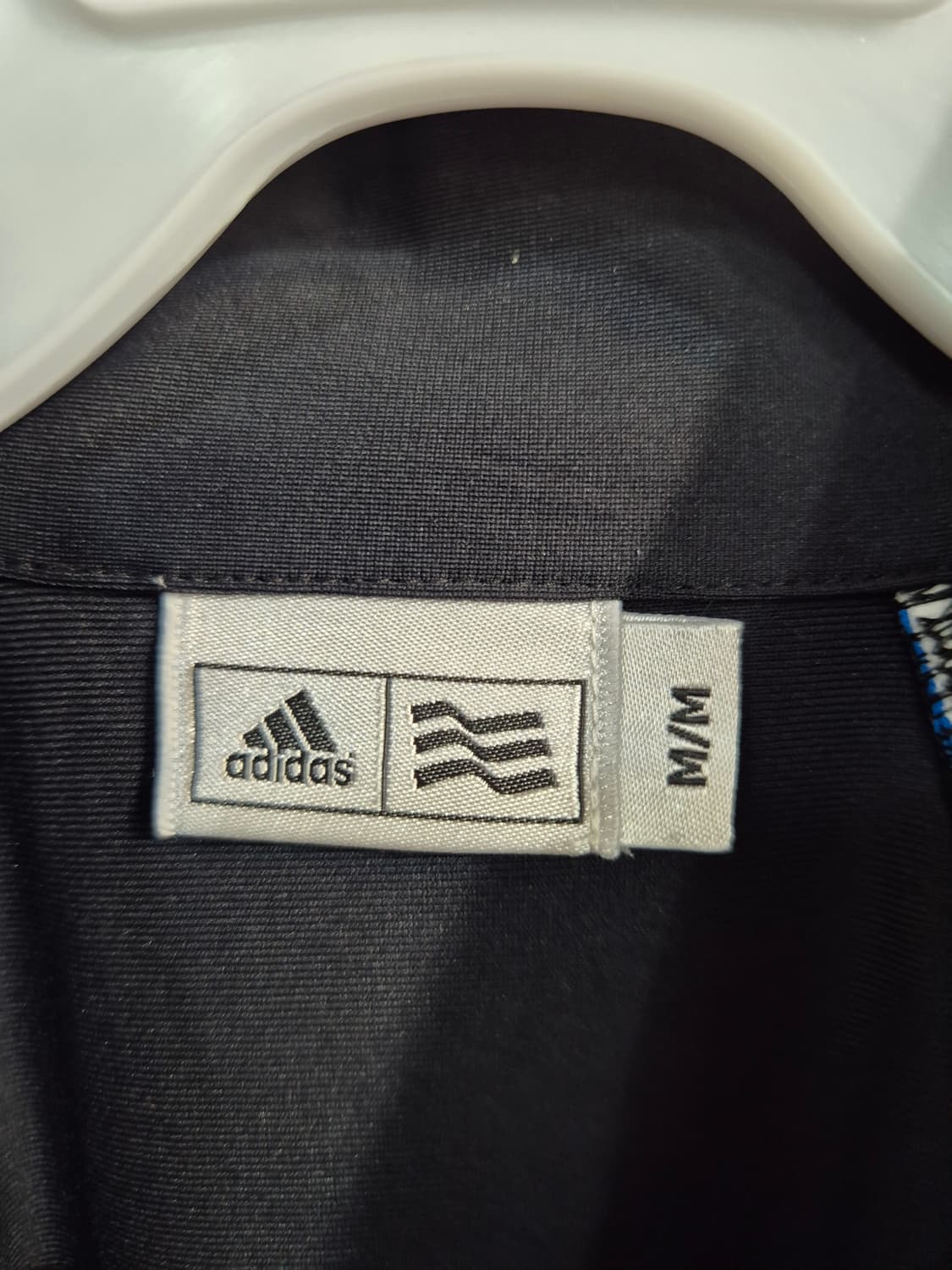 아디다스 남성 반집업 긴팔티 M 블랙/화이트/블루 상품이미지5