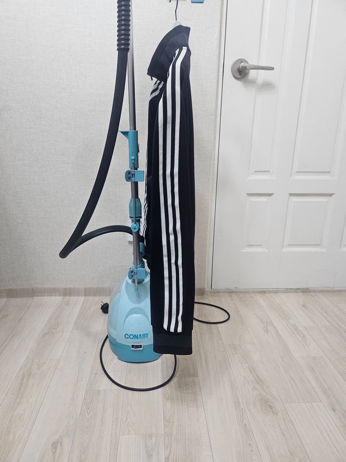 (100)L ☆초대장급☆ 아디다스 레알마드리드 백로고 [검흰] 트랙탑져지 상품이미지5