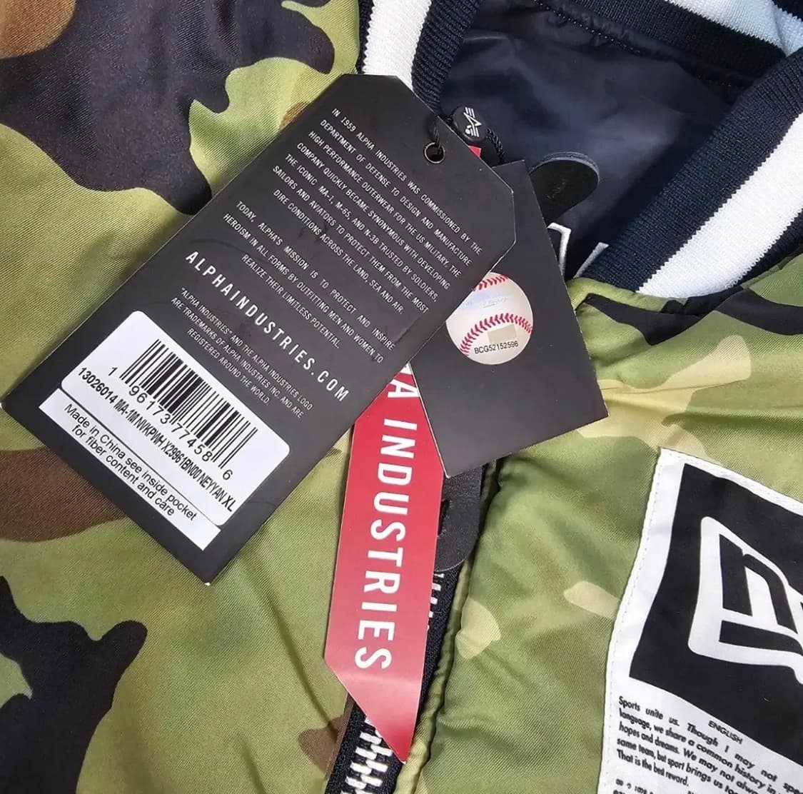 XL 새제품) 뉴에라 양키스 X 알파 인더스트리 MA-1 봄버 패딩 양면 상품이미지6