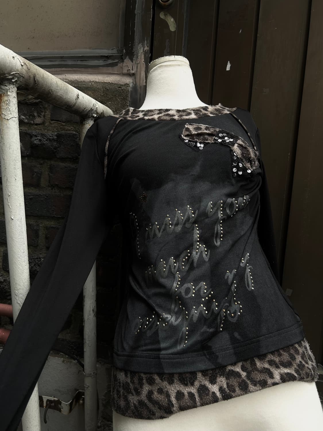 2000s vtg Y2K 호피 걸 프린팅 블랙 롱슬리브 상품이미지1