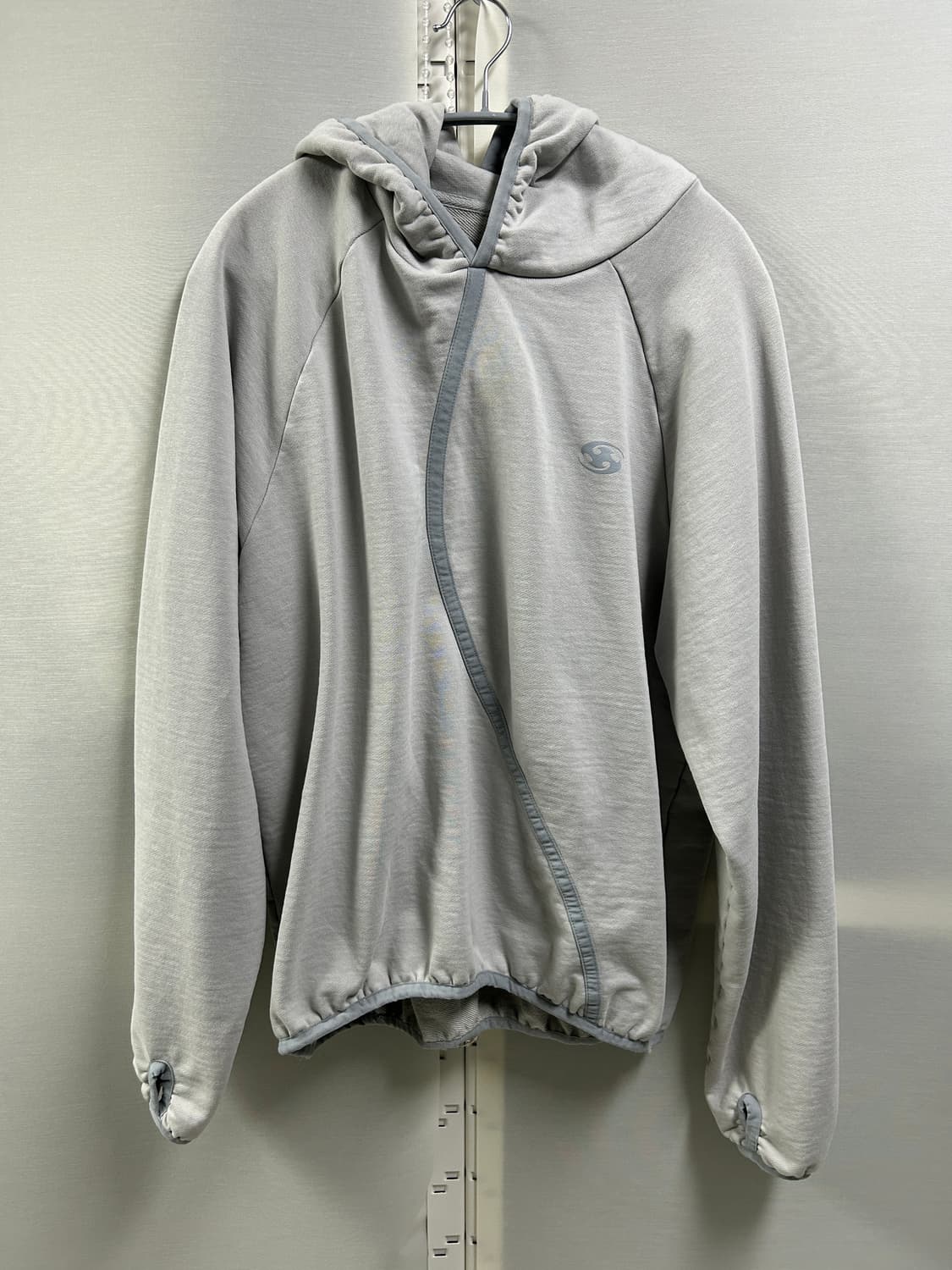 산산기어 테이프드 후드 그레이 - 23SS 2사이즈 상품이미지1