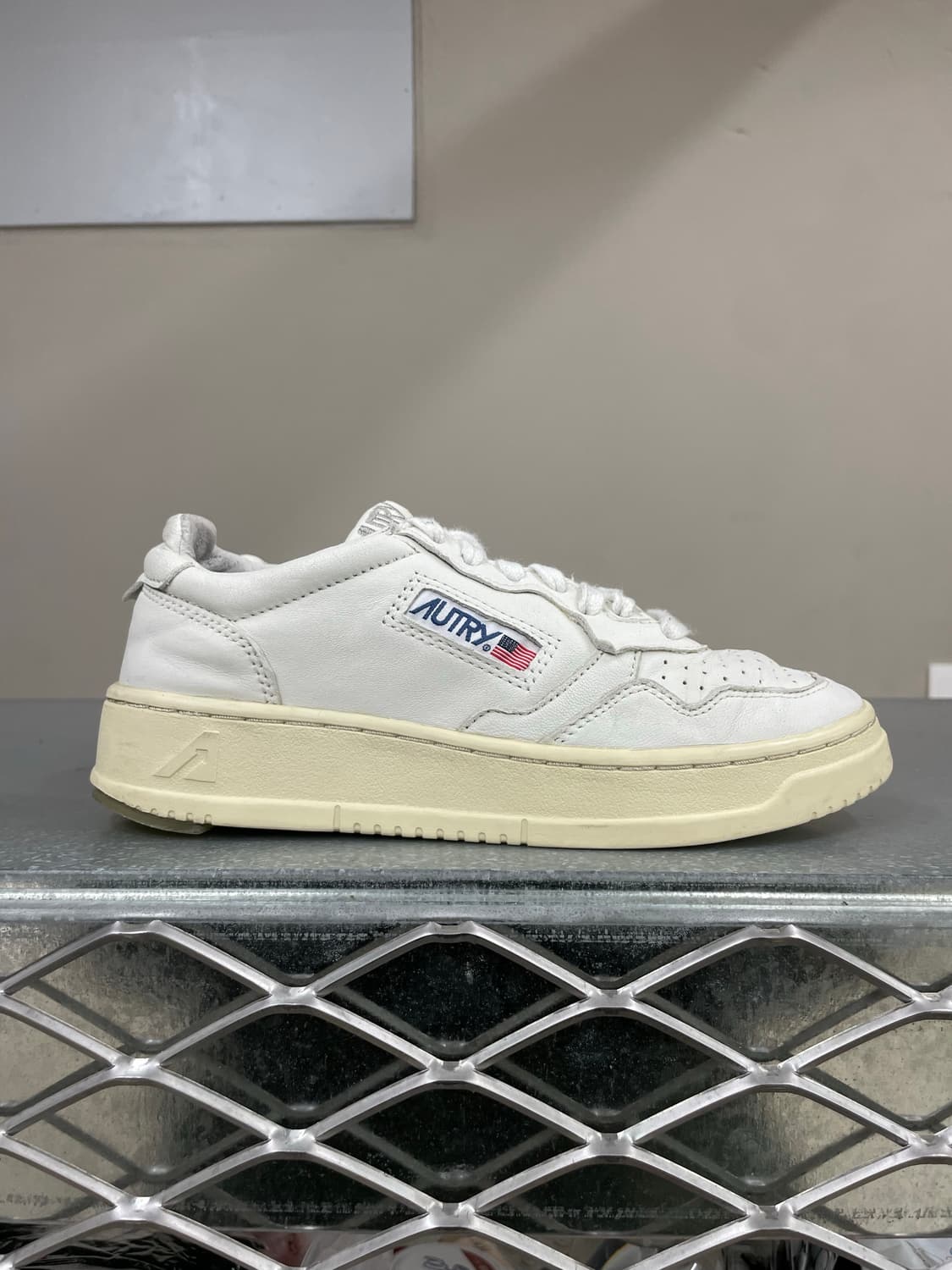 오트리 메달리스트 로우 화이트 36 상품이미지4