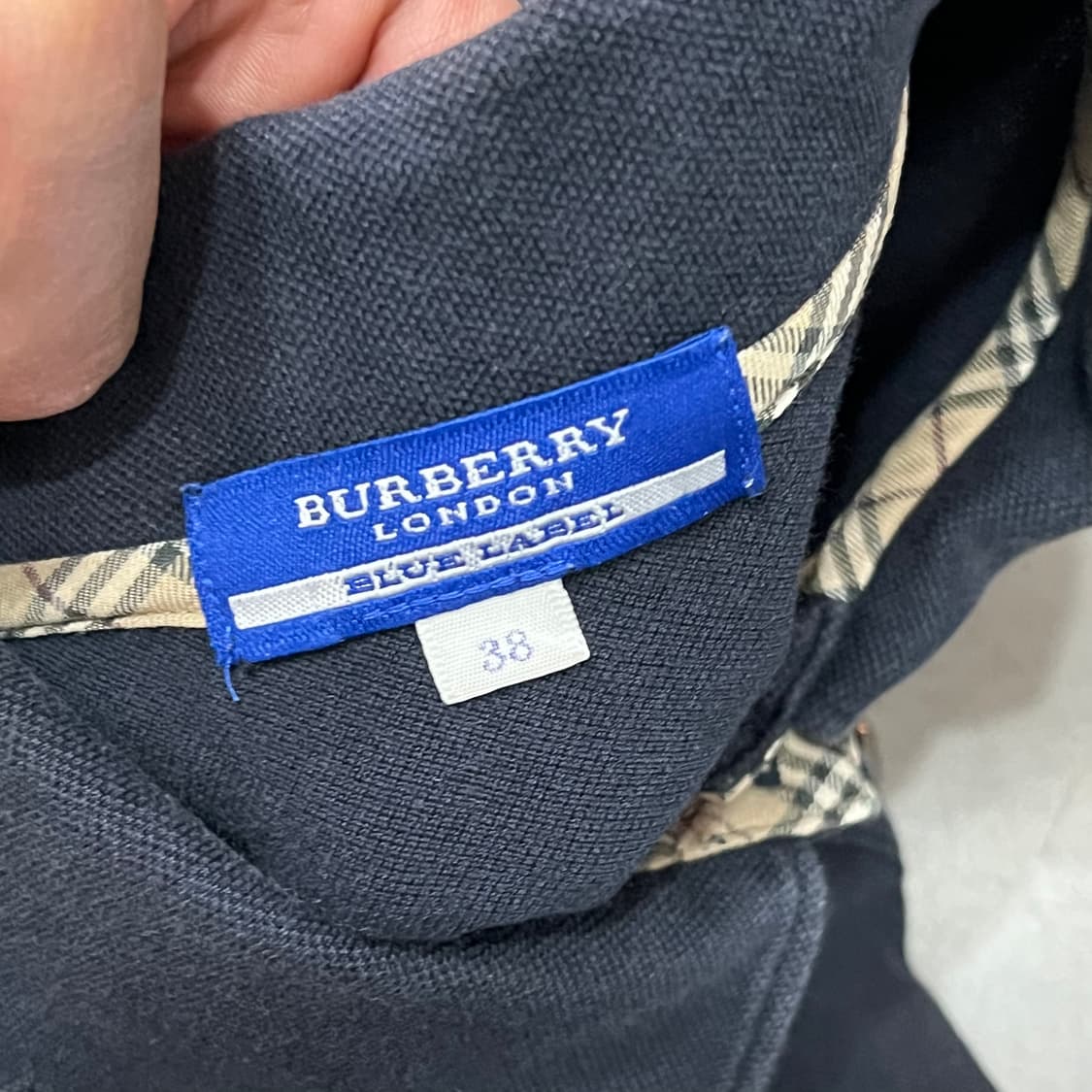  버버리 기마로고 카라 반팔티 y15952 상품이미지7