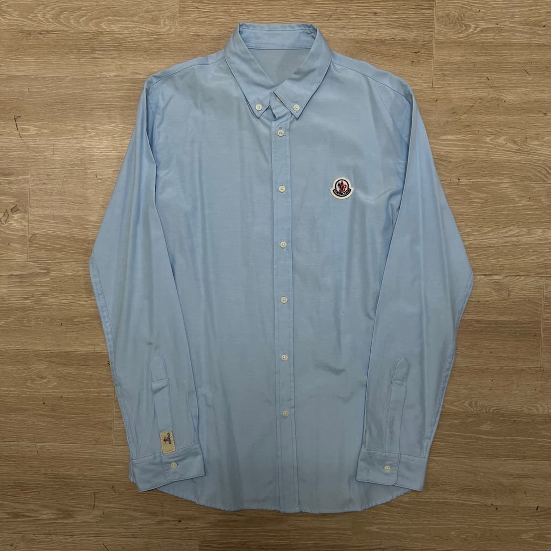 몽클레어 시그니처 와펜 버튼다운 옥스퍼드 셔츠 [스카이블루] L/100 상품이미지1