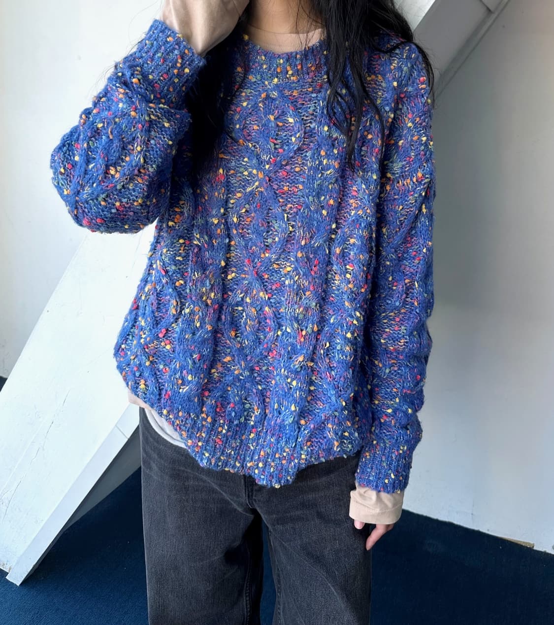 Soft touch sparkle design knit P/O 상품이미지9