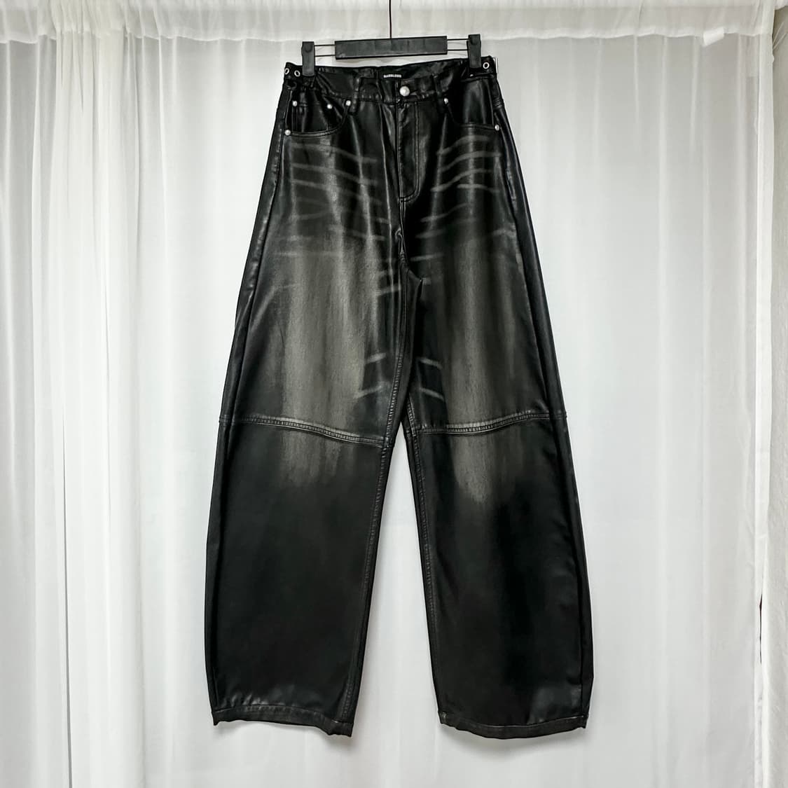 [새상품] 배드블러드 레더 팬츠  상품이미지1