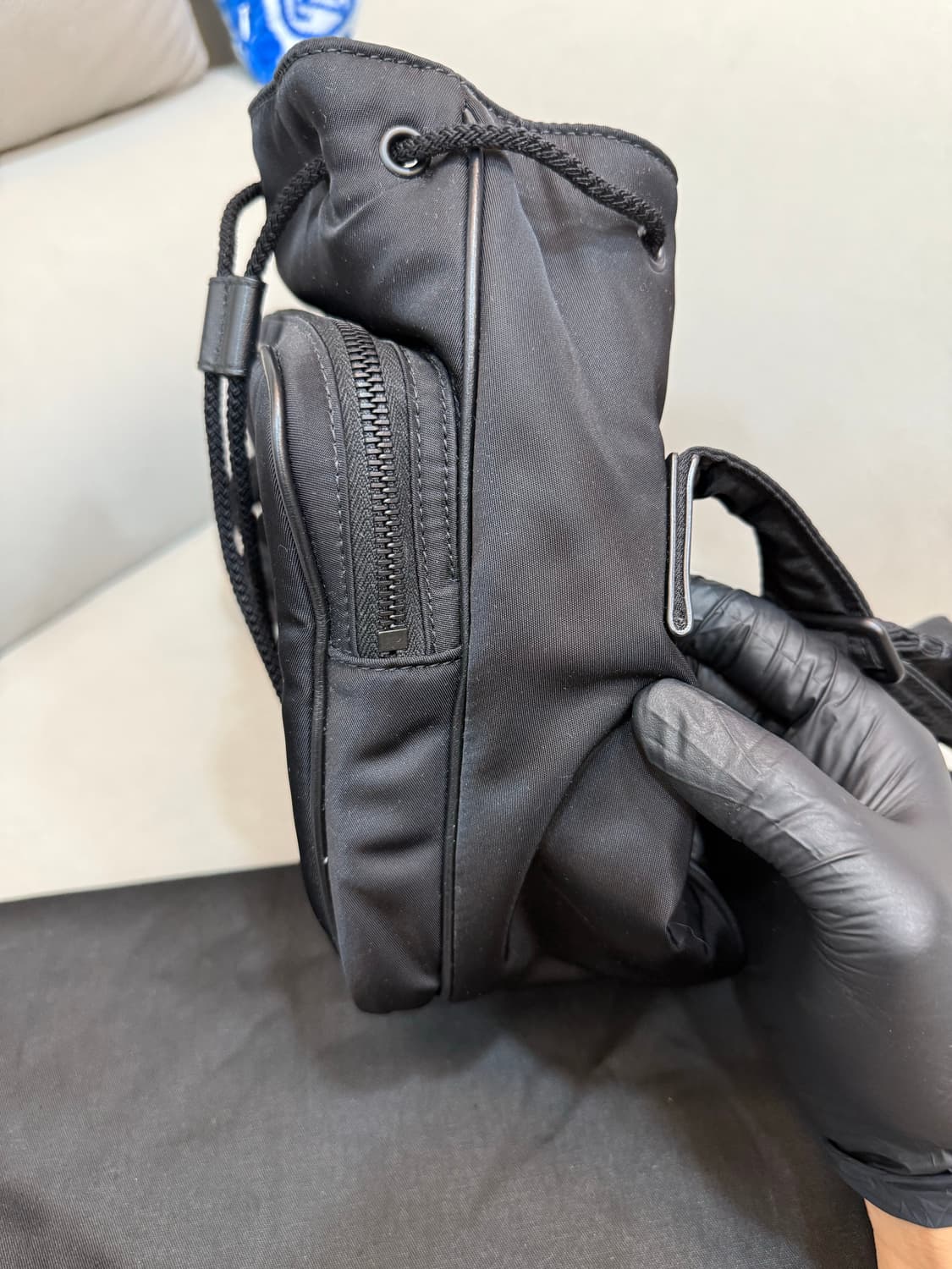 생로랑 버킷 니키 카메라백 상품이미지5