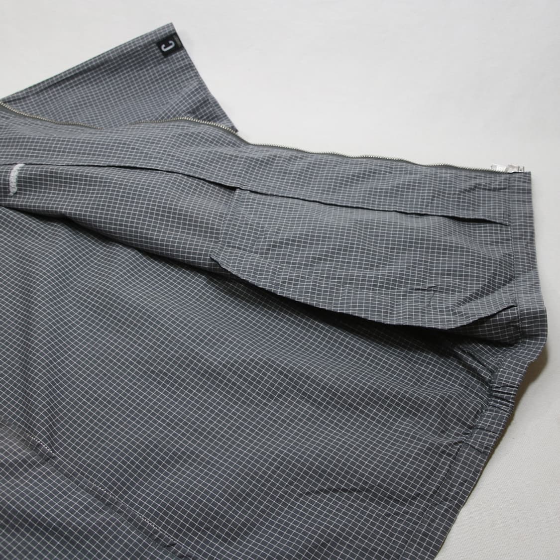 (착용컷) 컨버스 체크 반팔 후드 집업 자켓 (남성용 100) 상품이미지9