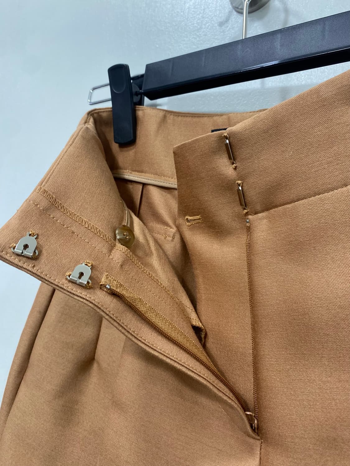 랑방컬렉션 카멜 버뮤다 팬츠64 상품이미지3