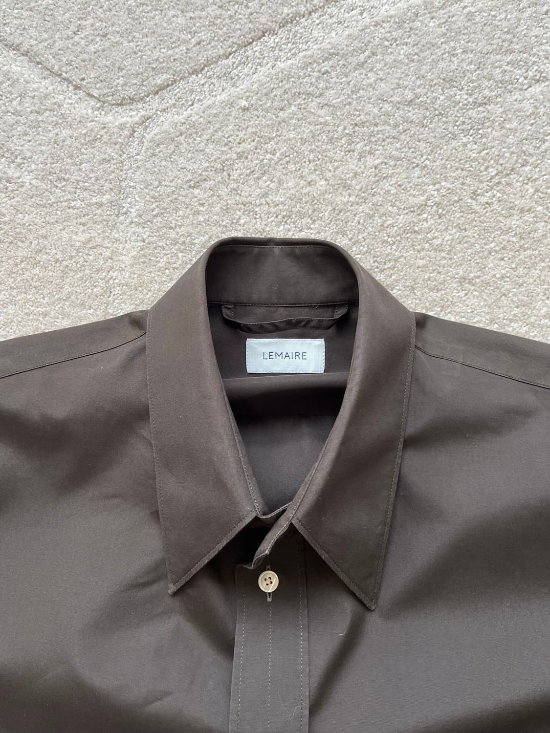 르메르 레귤러 코튼 셔츠 브라운 (103-105) 상품이미지5