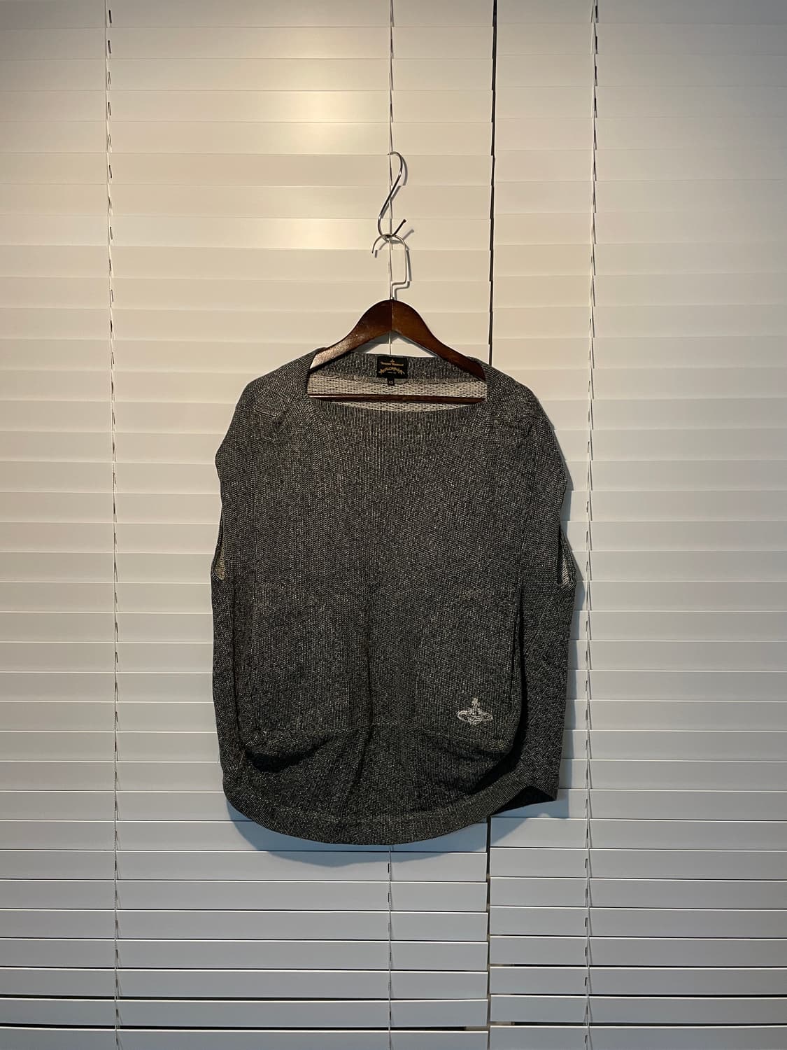 비비안웨스트우드 스퀘어쉐입 니트 베스트 상품이미지3