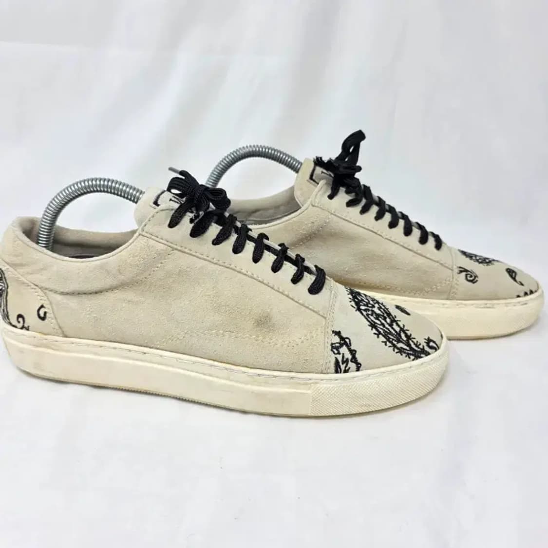 우영미 페이즐리 스니커즈 255 상품이미지3