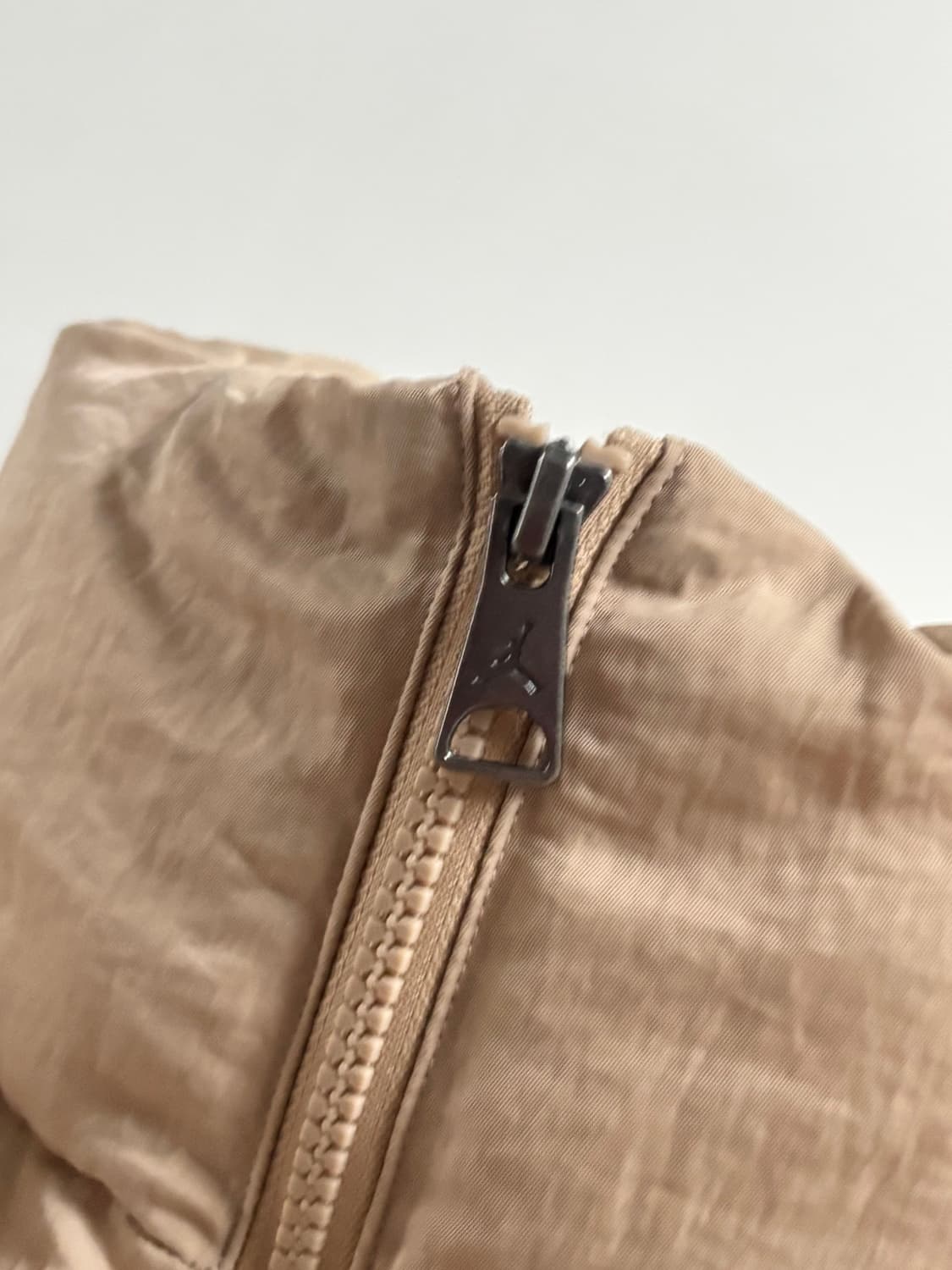 * 택 지참 새상품 * Nike JORDAN 나이키 조던 숏 푸퍼 패딩 상품이미지4