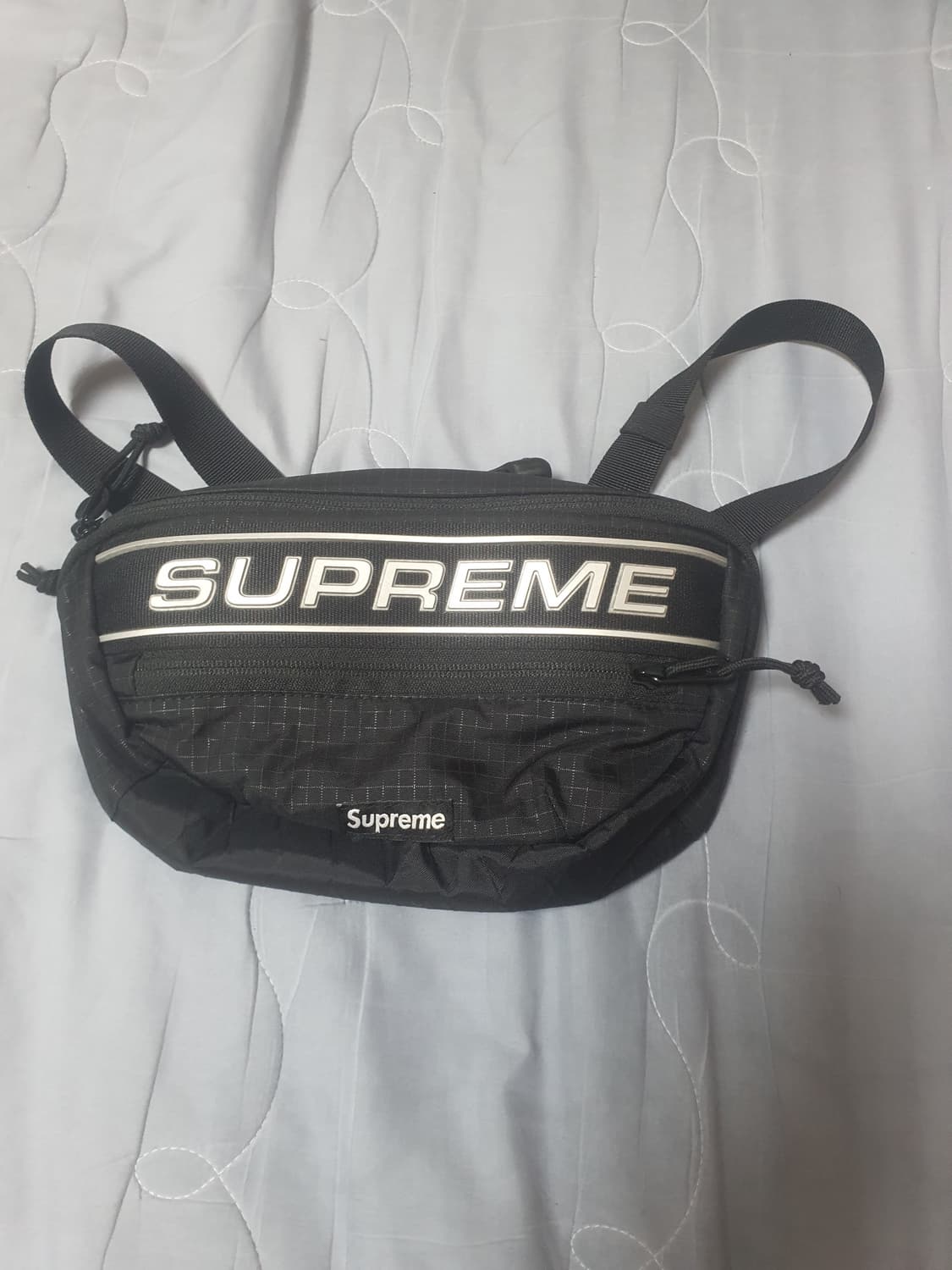 슈프림 23fw  웨이스트백 상품이미지1