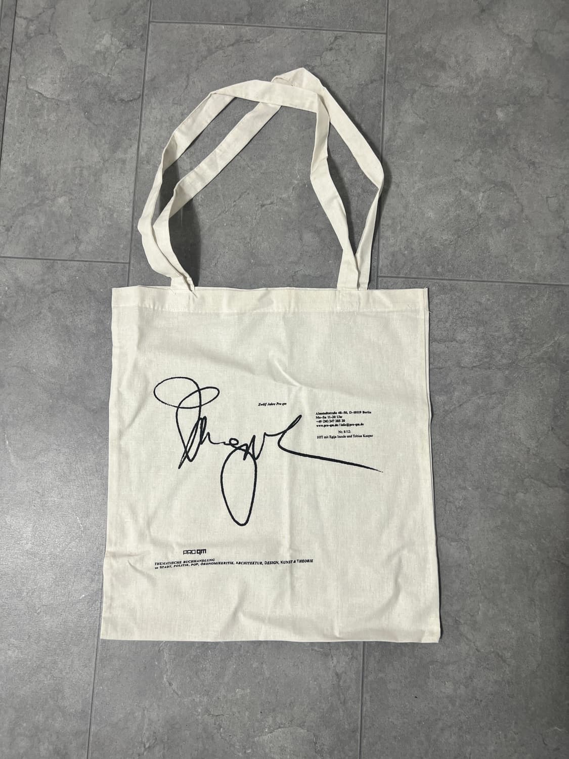 독일 서점 Pro qm 개점 10주년 기념 콜라보레이션 토트백 상품이미지10