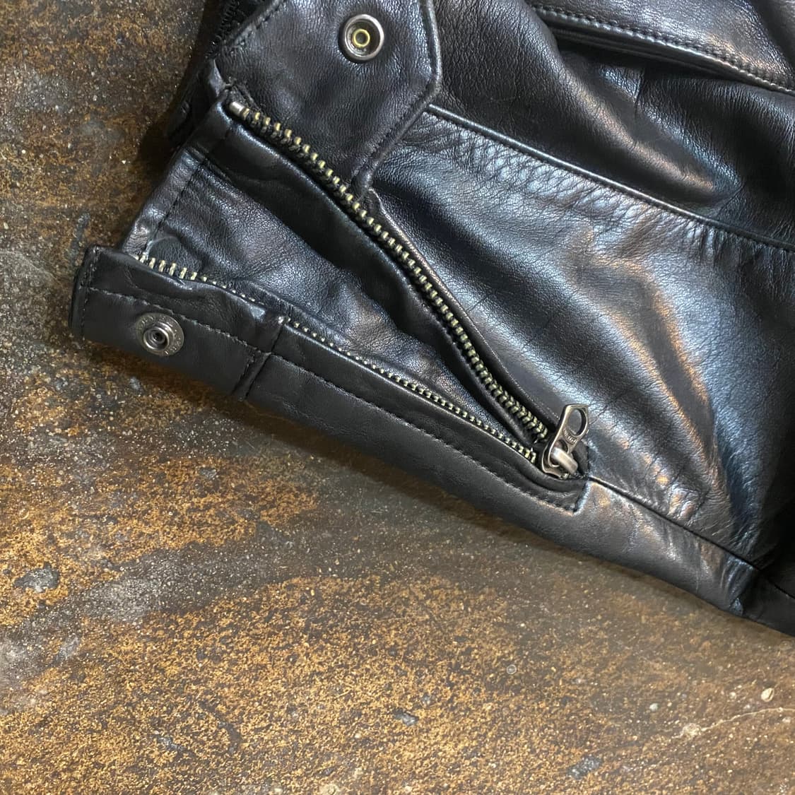 (2) 논네이티브 A-2 가죽 자켓 상품이미지7