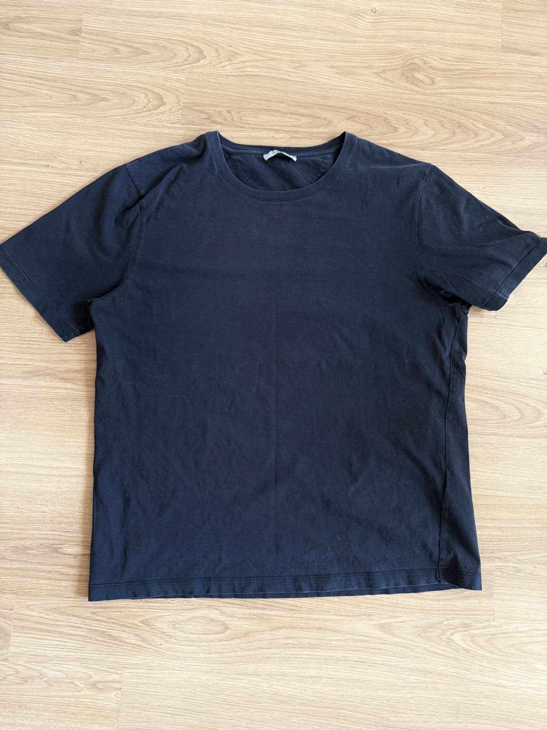 발렌티노 남자 락스터드 블랙 티셔츠 L 상품이미지1