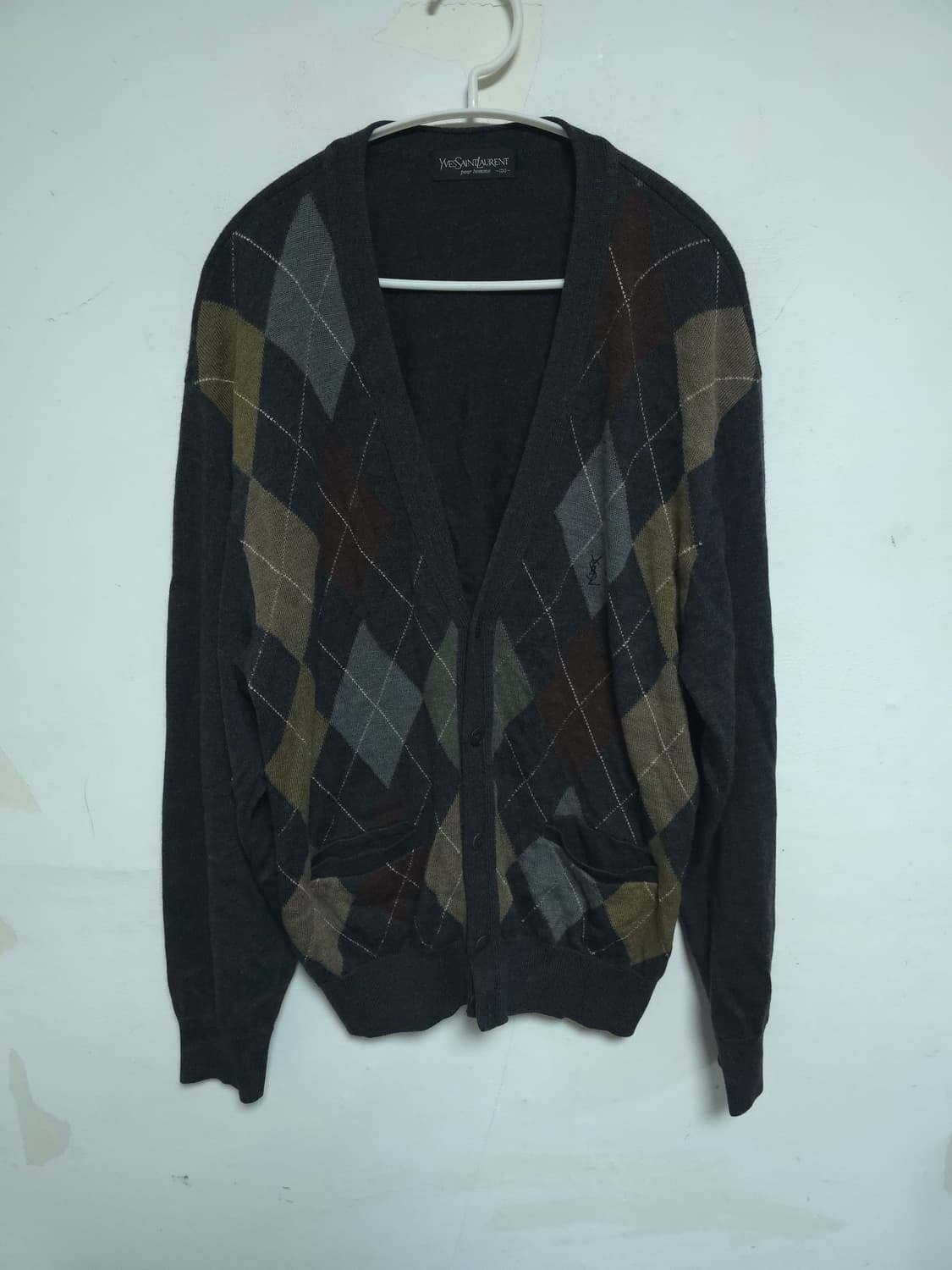 
Yves Saint Laurent 남성 아가일 가디건 100 상품이미지1