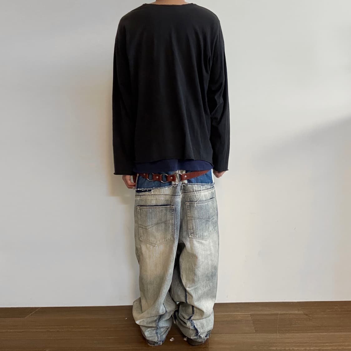 Graphic Print Long Sleeve Tee 상품이미지5