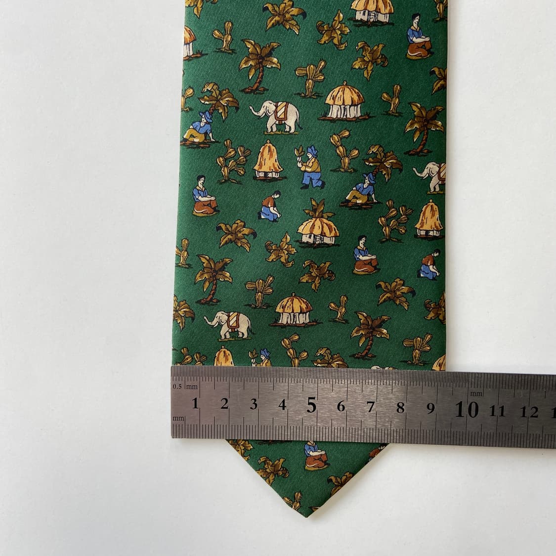 페레가모(Ferragamo) 명품 정품 넥타이 상품이미지9