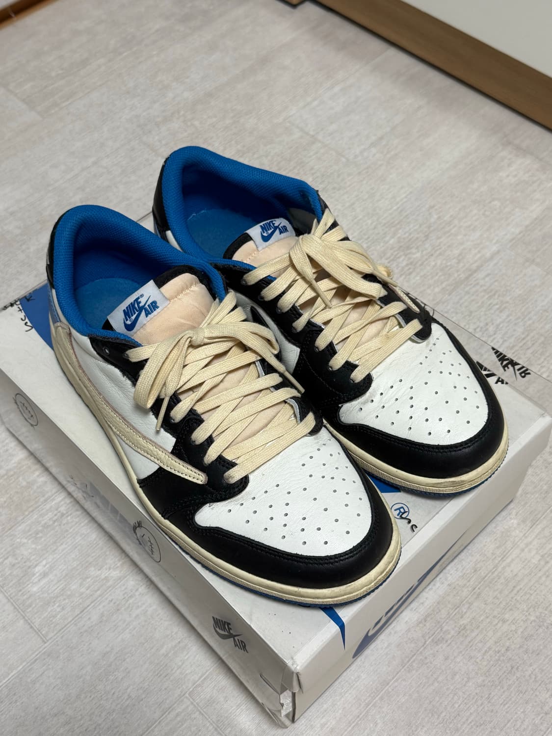 (275)조던 1 트래비스 스캇 프라그먼트 레트로 로우OG SP 밀리터리 상품이미지2