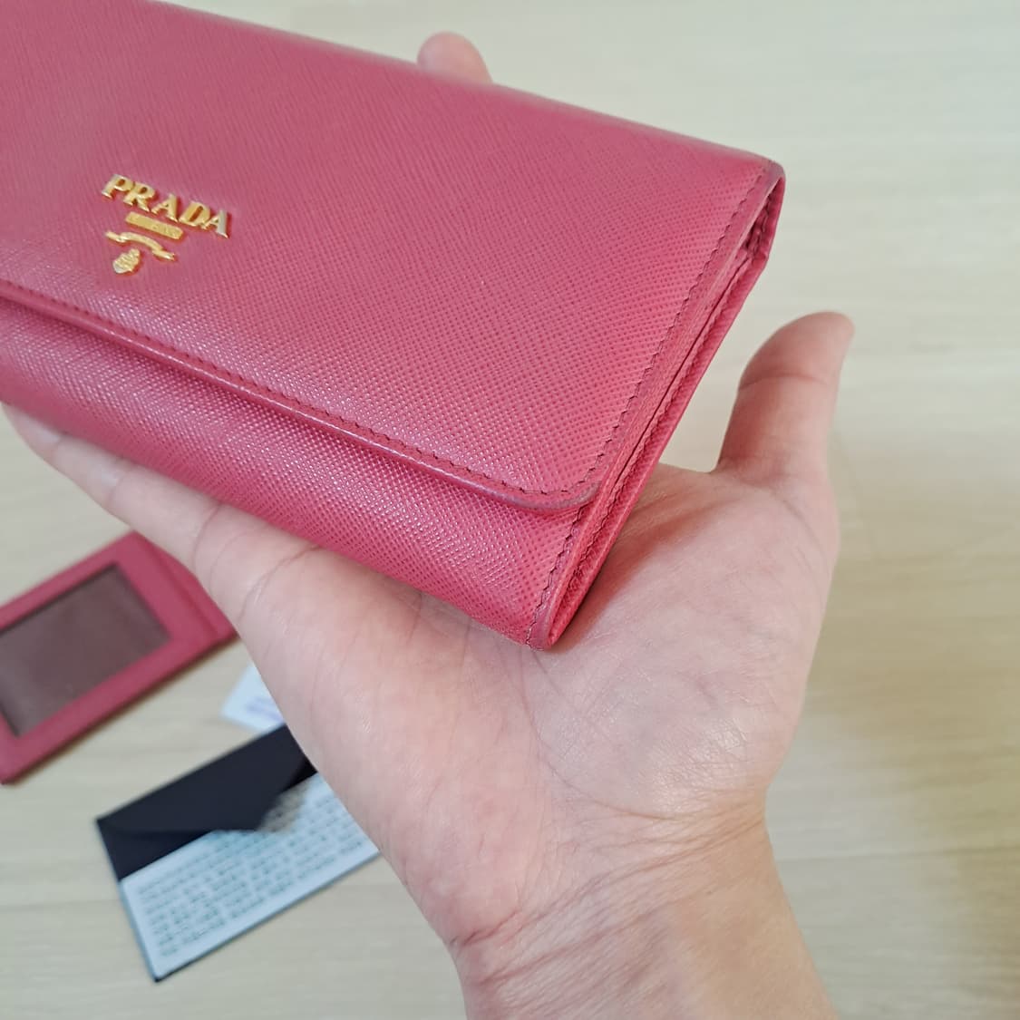 [100%/정품] 프라다 사피아노 레더 장지갑 핑크, 프라다지갑 상품이미지9