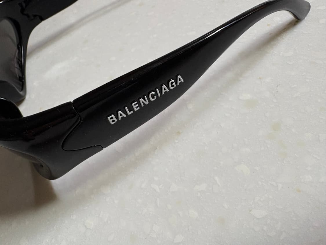 [급처]스위프트 오발 발렌시아가 선글라스 상품이미지2