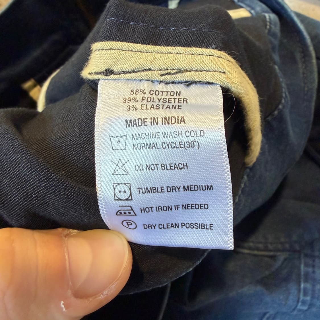 오조크 스탠카라 미니멀 자켓 커브드 절개 디테일 슬림핏 차콜 상품이미지8