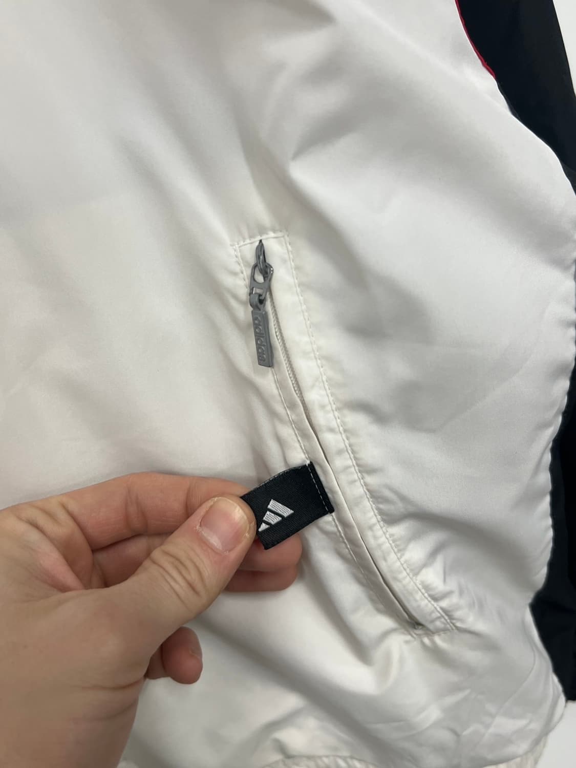 아디다스 삼선로고 올드스쿨 바람막이 상품이미지4