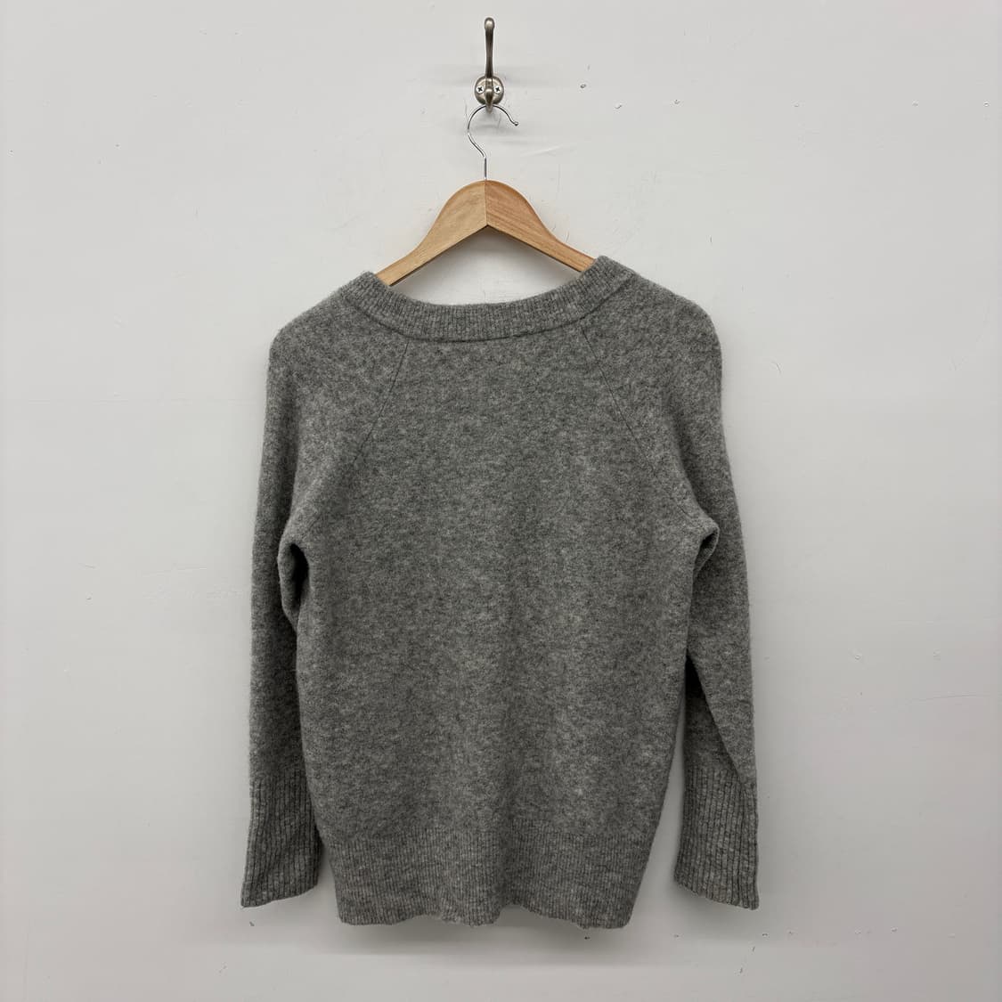 dkny 도나카란 여 브이넥 니트 여L 상품이미지4