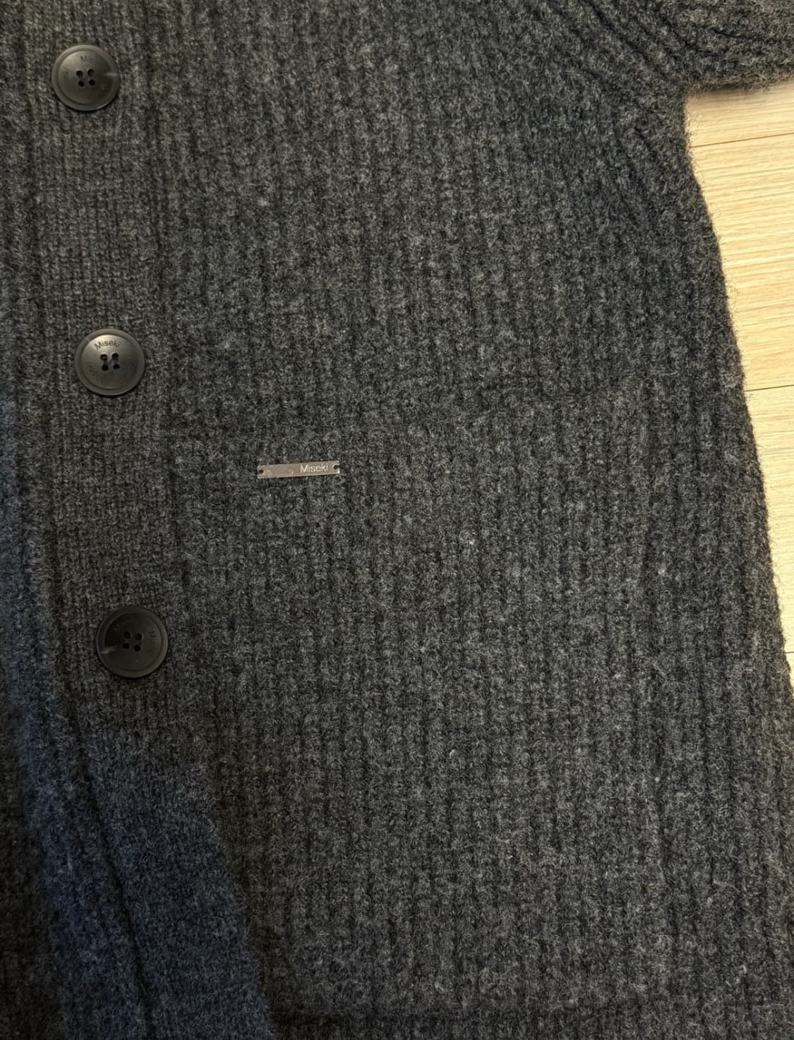 미세키서울 니트가디건 차콜 상품이미지3