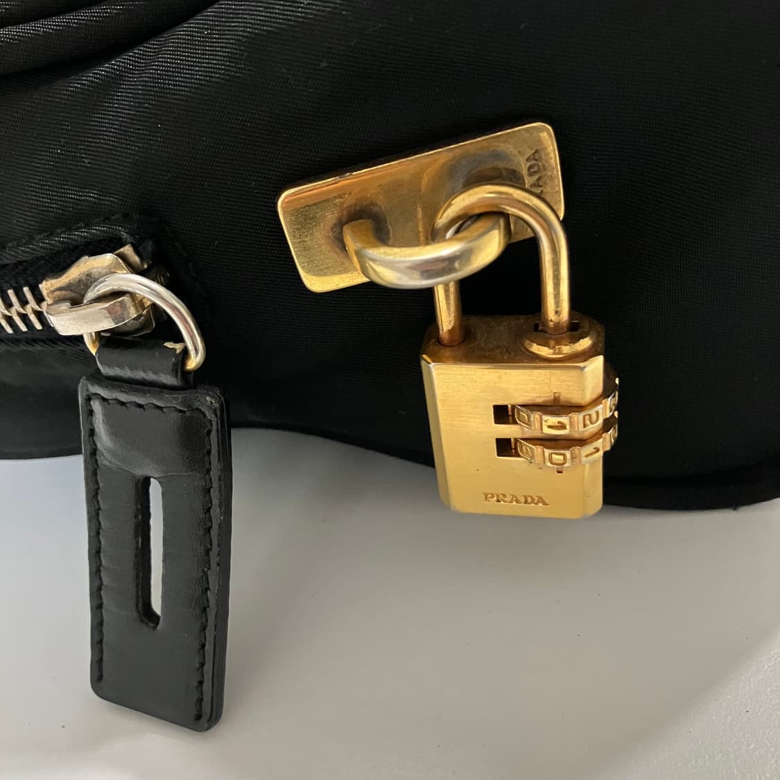 [정품] 프라다 포코노 나일론 자물쇠 숄더백 토트백 상품이미지6