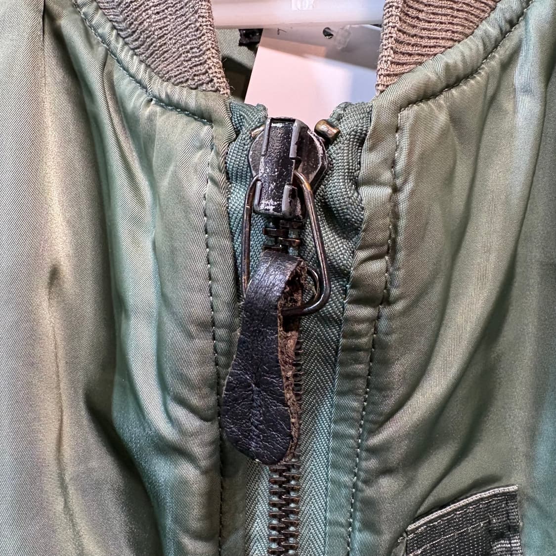 [L] ALPHA INDUSTRIES 알파인더스트리 MA-1 항공 자켓 상품이미지3