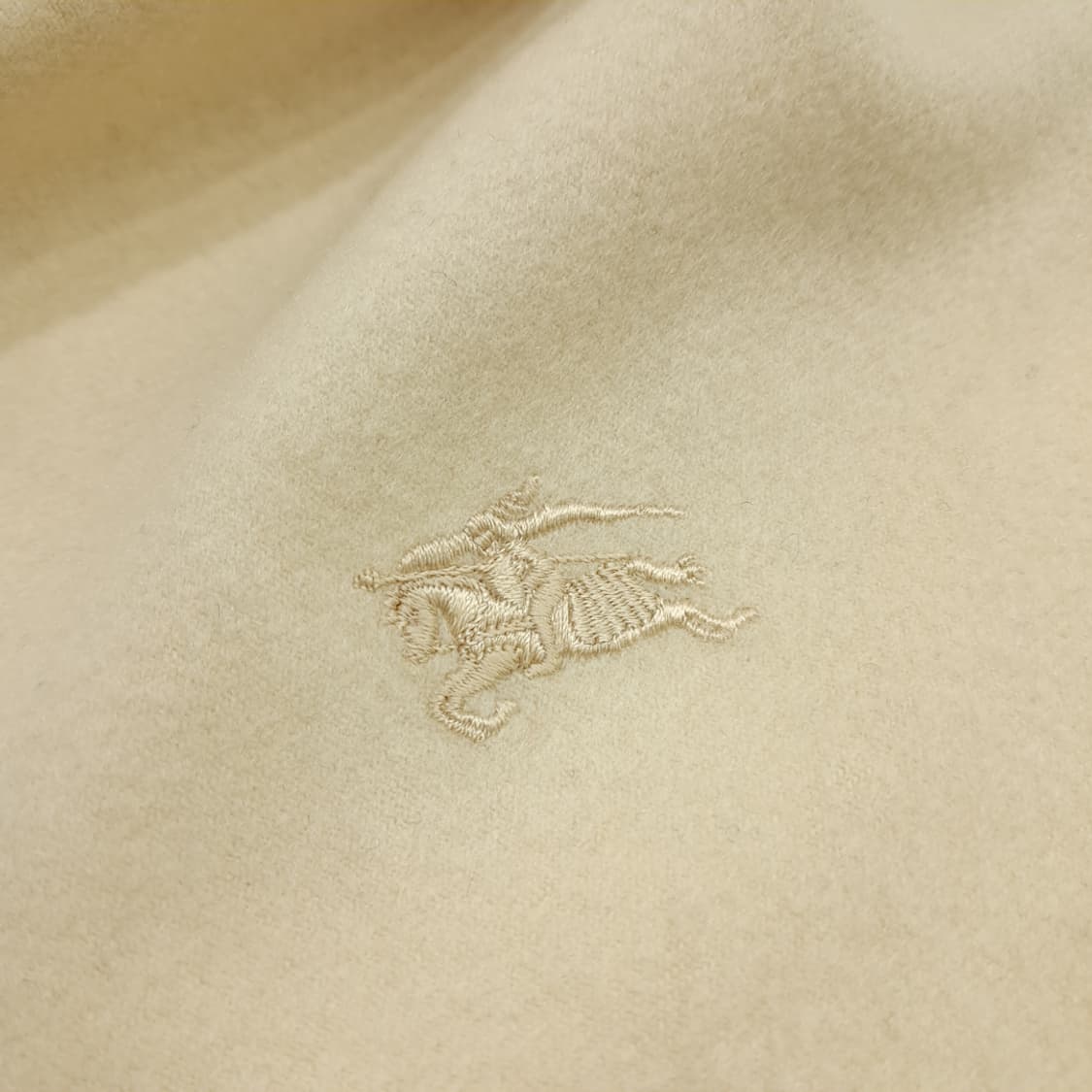 MX216 버버리 크림아이보리 캐시미어 목도리 머플러 상품이미지4