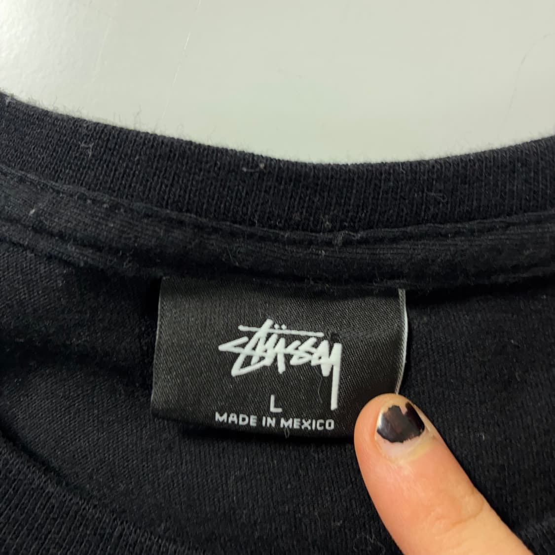 Stussy  스투시 월드투어 로고 블랙 라운드 반팔 티셔츠  상품이미지5