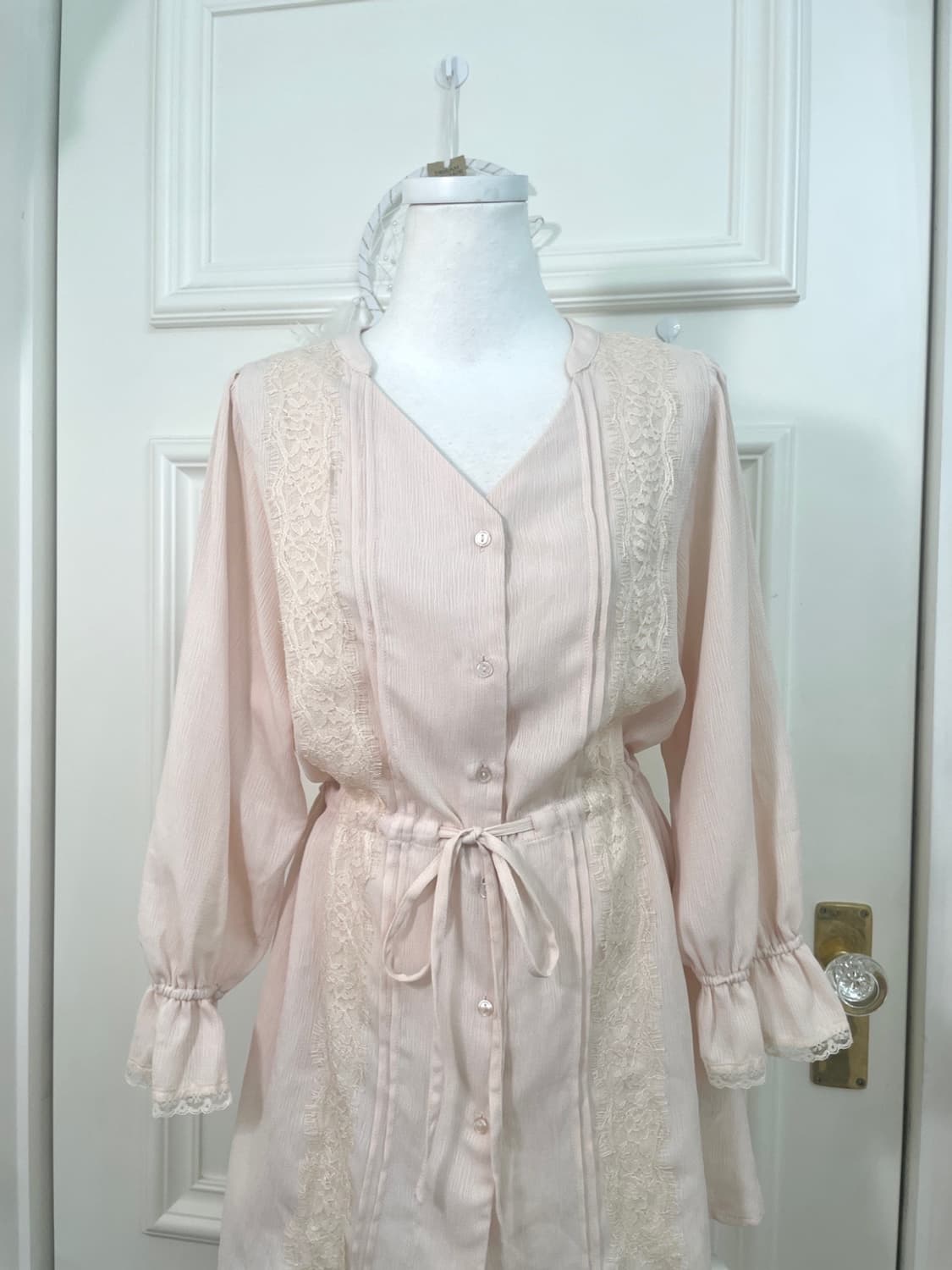 coralpink lace trim waist shirring blous 상품이미지5