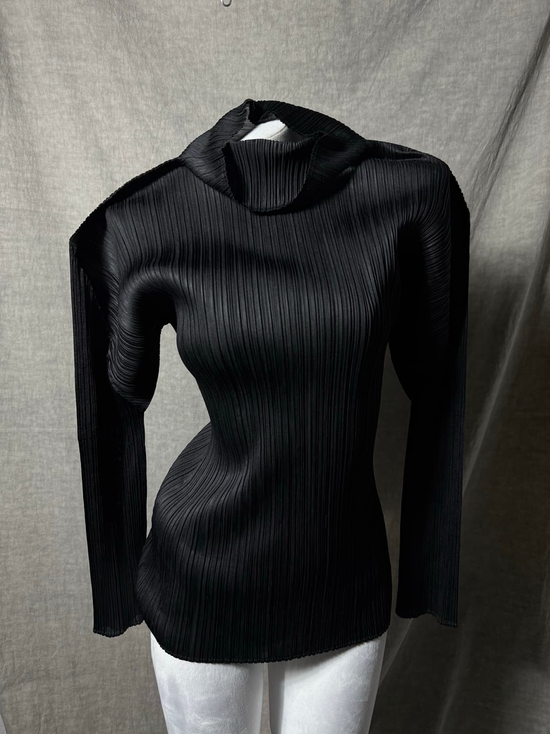 PLEATS PLEASE ISSEY MIYAKE High Neck Top 상품이미지2