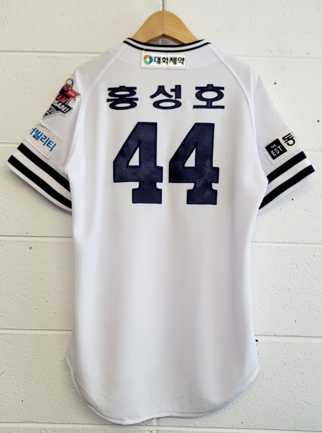 위팬(휠라패치) 두산베어스 홈 유니폼 No.44 홍성호 마킹(풀패치) 상품이미지2