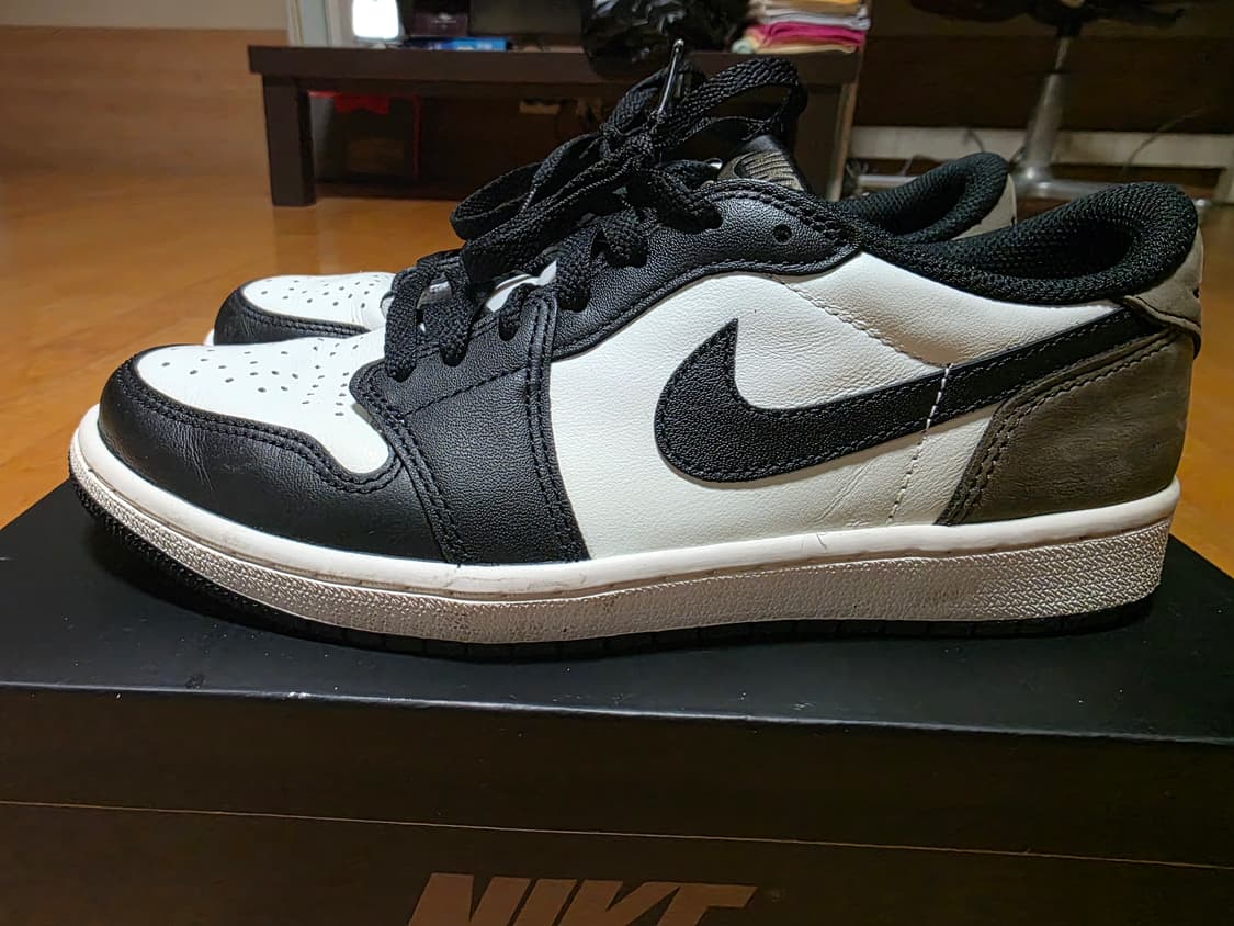 [실착 0회]나이키 조던 1 레트로 로우 OG 모카 265 상품이미지3