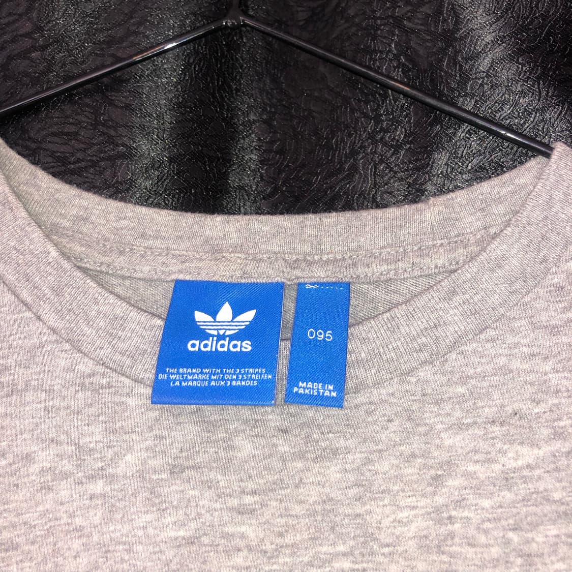 Vintage 💿 Adidas with the 3 s 상품이미지3