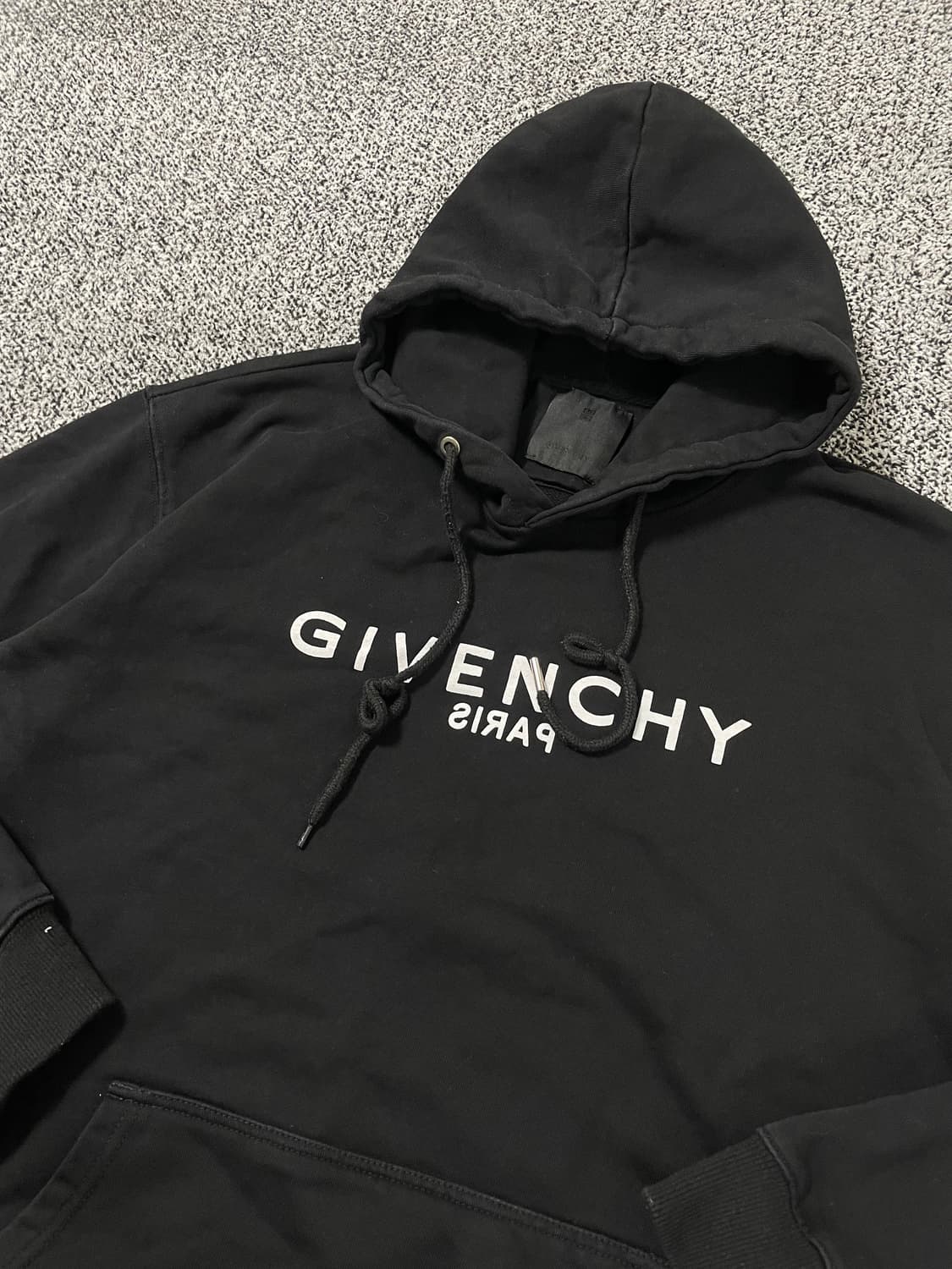빈티지9. Givenchy 지방시 로고 크랙 후드티셔츠 후드 후디 블랙 상품이미지2