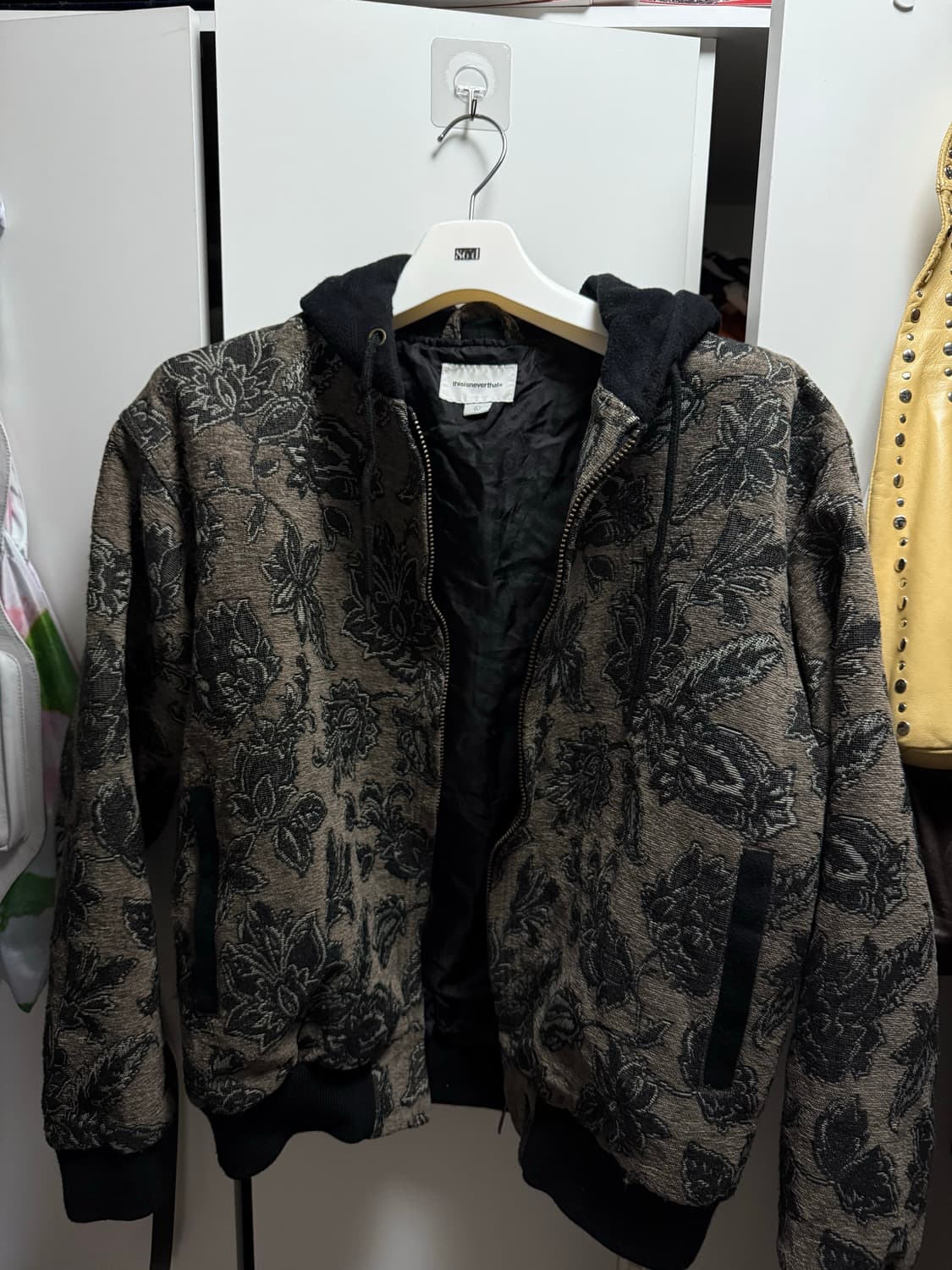 디스이스네버댓 플라워 후드집업 상품이미지3