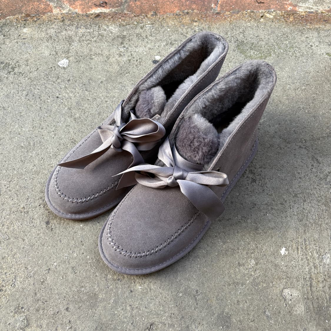 Ugg 어그 리본 스웨이드 부츠 (240) 상품이미지2