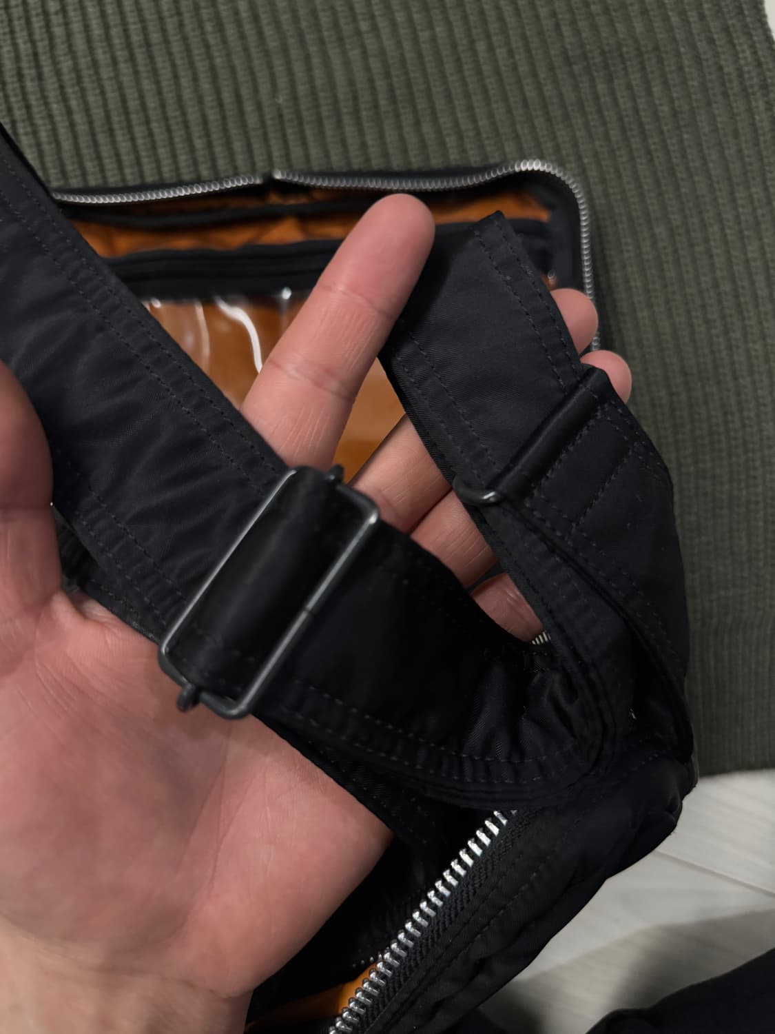 요시다 포터 탱커 숄더백 스몰 s black 상품이미지8