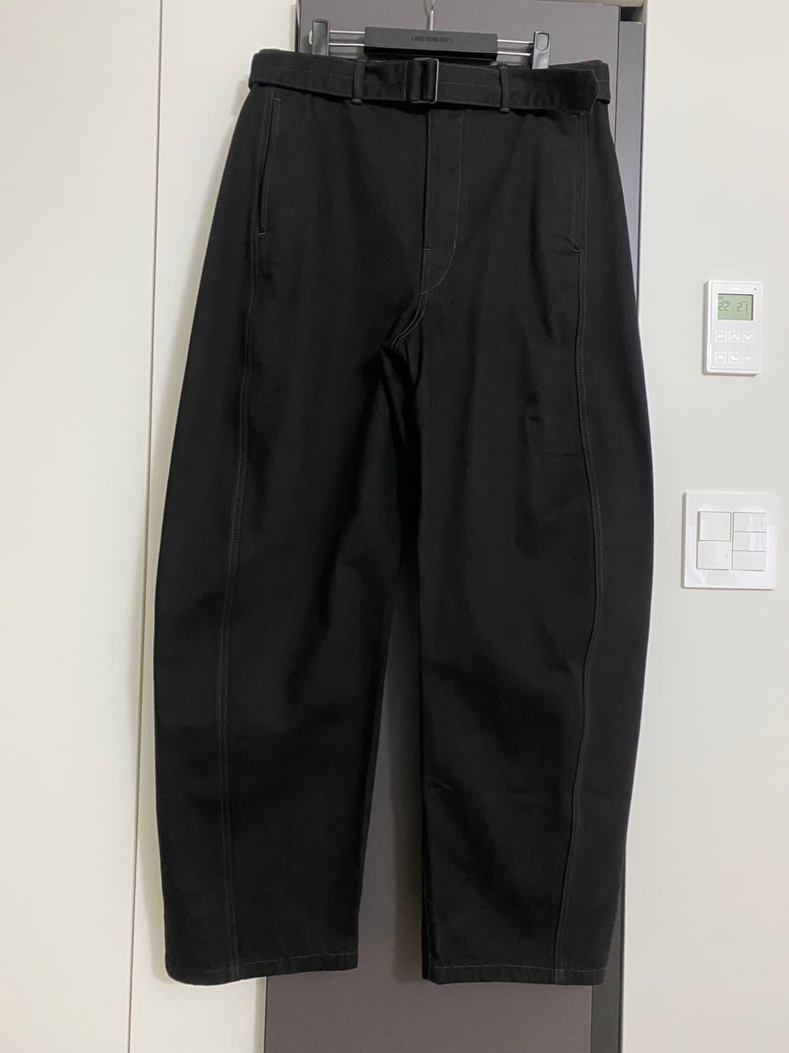 르메르 트위스트 벨티드 데님 팬츠 L 새상품 상품이미지1